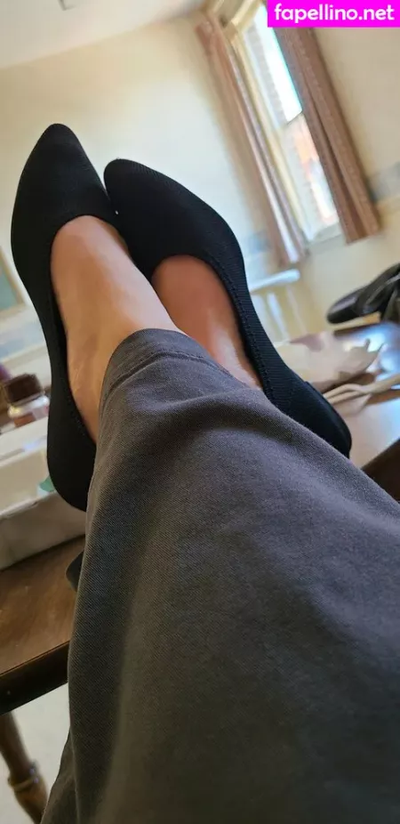 Smelliefeetsweetie OnlyFans Thumbnail #cCozp77AFV