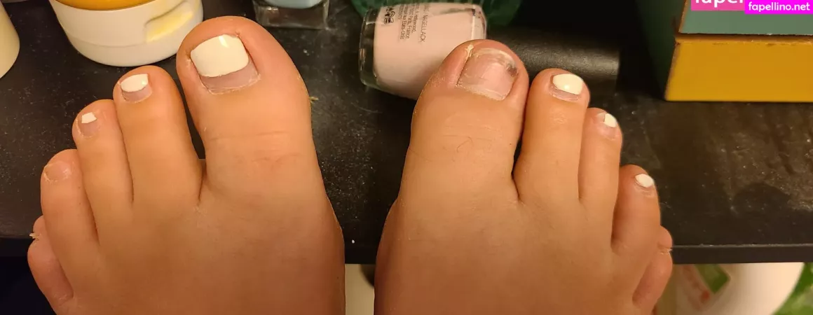 Smelliefeetsweetie OnlyFans Thumbnail #tP4FbpBV2E