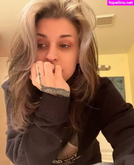 Smexi OnlyFans Thumbnail #6XEiI27cGG