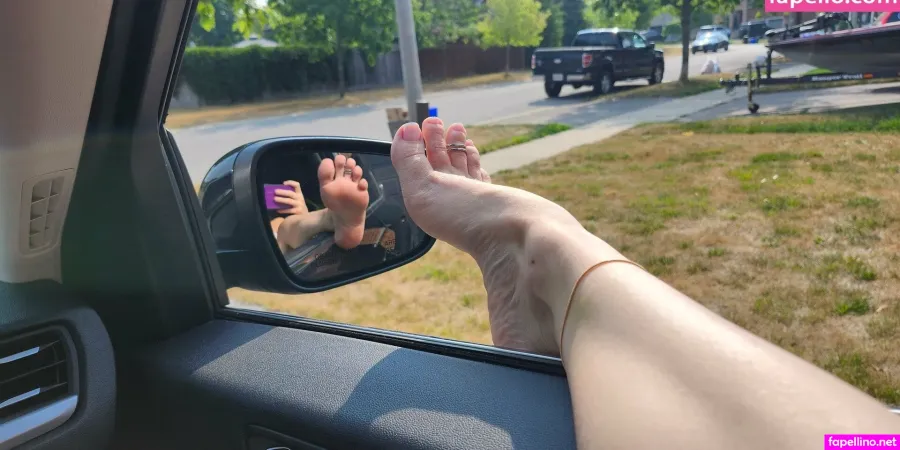 Smfeetfet OnlyFans Thumbnail #OOyxKXlGM2