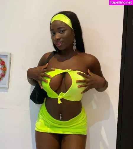 Smiley Black Doll OnlyFans Thumbnail #v8iuu4CASX