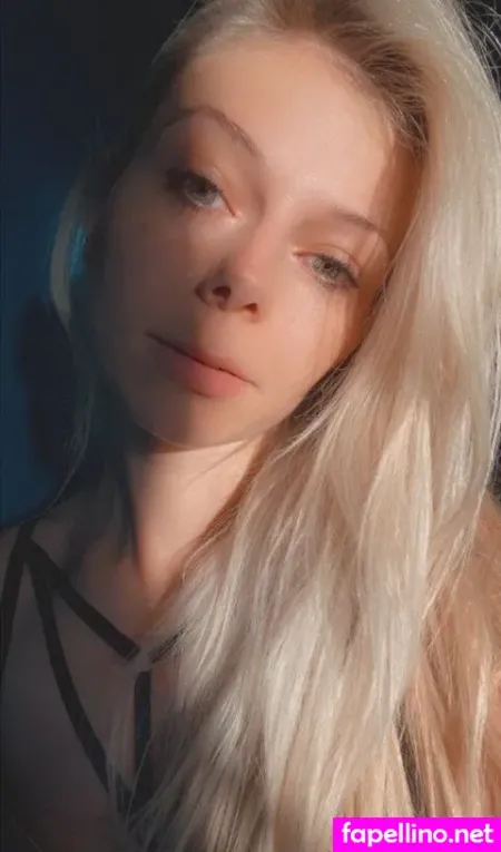 Smileydani OnlyFans Thumbnail #Nzg8yzO8Or