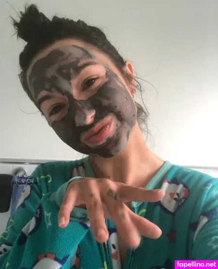 Smilingcici OnlyFans Thumbnail #hTUzLSNB0u