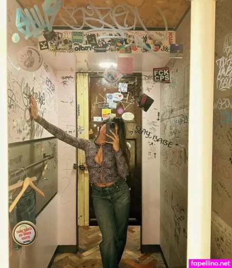 Smillarosaa OnlyFans Thumbnail #C2rB4sGAN7