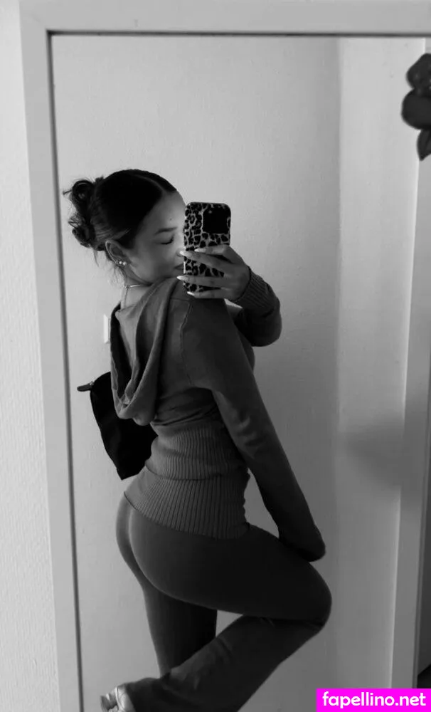 smillarosaa Nude Leaked OnlyFans Photo #gm6q4V914s