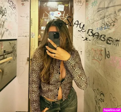 Smillarosaa OnlyFans Thumbnail #iKIWFXgPHK