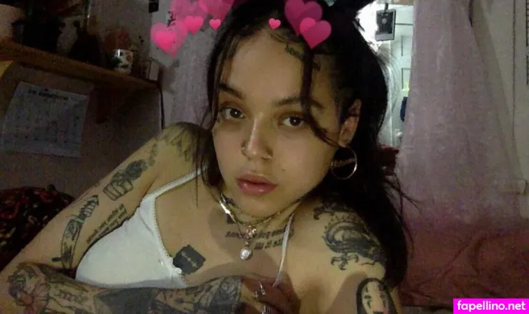 Smittenkittensuzi OnlyFans Thumbnail #FRAz8CzktZ