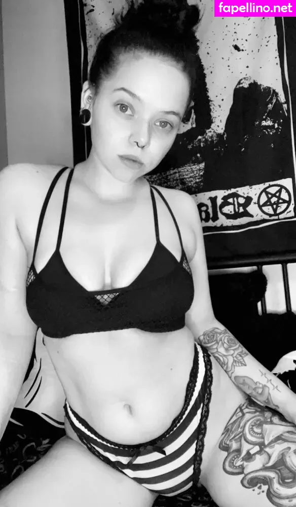 smokewitch13 Nude Leaked OnlyFans Photo #HbXxsqrhMX