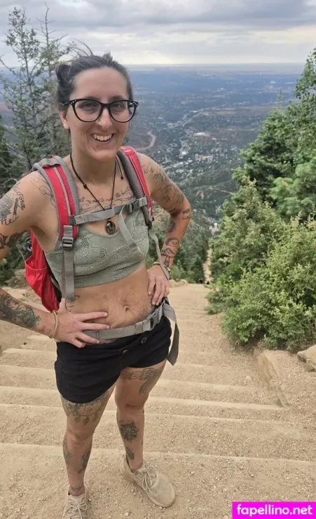 Smokeymeadows OnlyFans Thumbnail #4p0z3N7gAZ