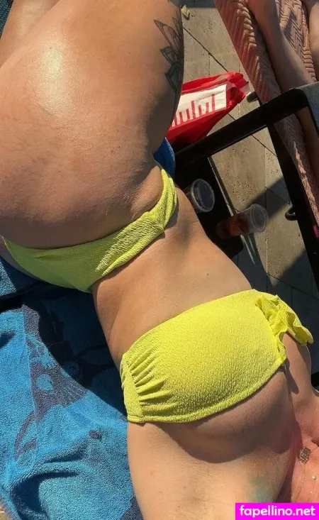 Smokinbabejade OnlyFans Thumbnail #Kn3CoEuGXF