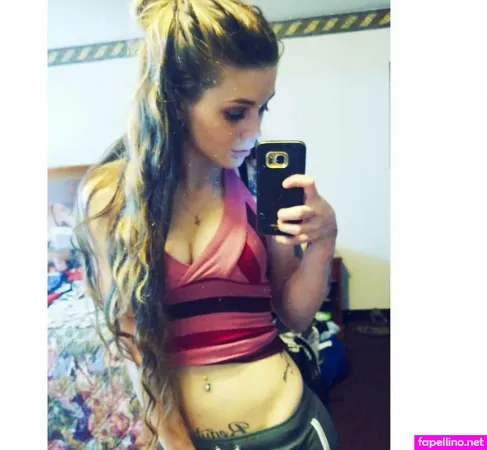 Smoking Babee OnlyFans Thumbnail #FFHlOK5HAg