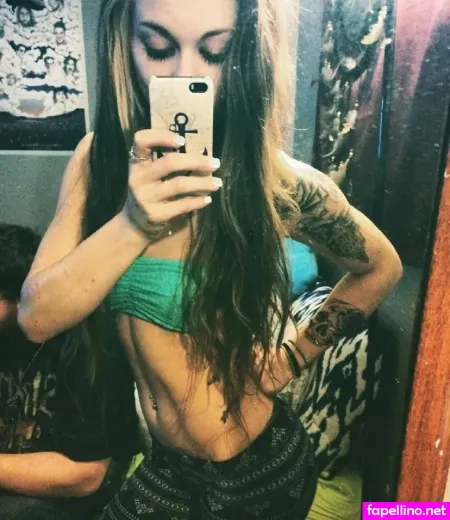 Smoking Babee OnlyFans Thumbnail #UnzEcX47lS
