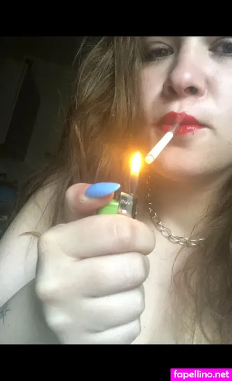 Smoking Hotwife OnlyFans Thumbnail #SJzYphlG4S