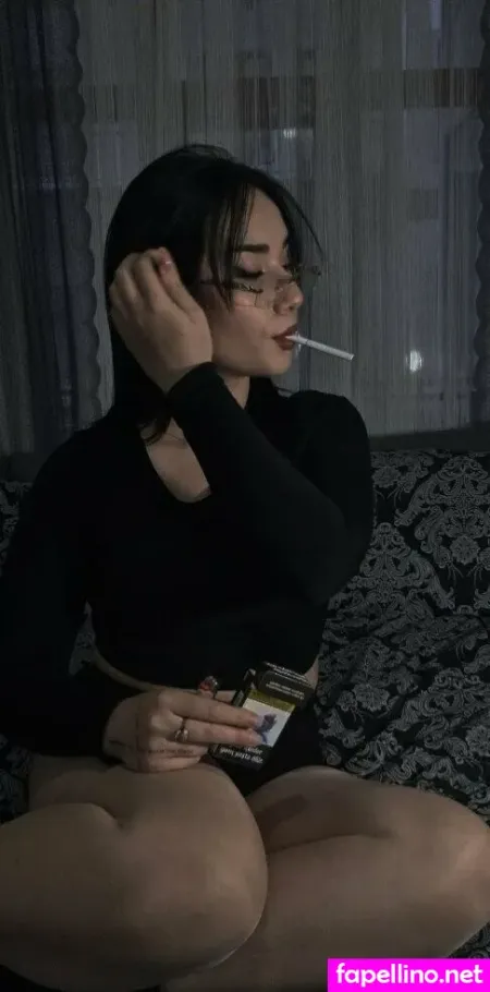 Smoking Maya OnlyFans Thumbnail #0O8iBFpA6u