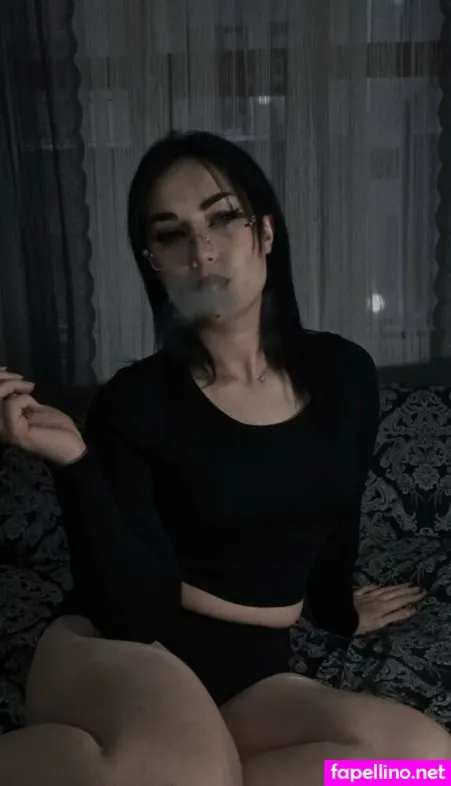 Smoking Maya OnlyFans Thumbnail #azm6UIBACD