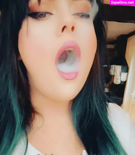 Smokingbellafree OnlyFans Thumbnail #EhUxo24yRZ