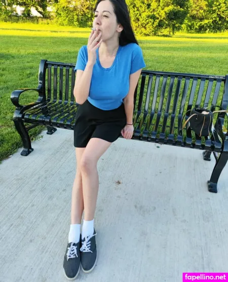 Smokingcutie OnlyFans Thumbnail #knE6gGBRx1