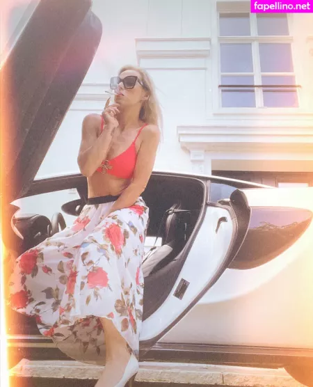 Smokingqueenalina OnlyFans Thumbnail #9MmYyZQs41