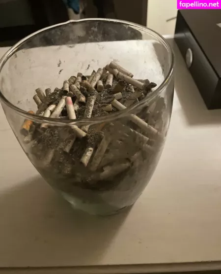 Smokingqueenalina OnlyFans Thumbnail #PivtIir4b1