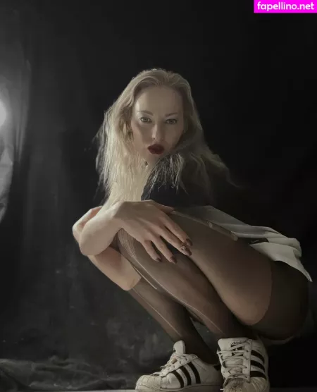 Smokingqueenalina OnlyFans Thumbnail #dT2tDpR3jj