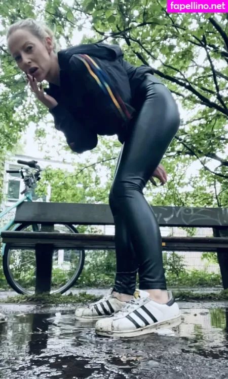 Smokingqueenalina OnlyFans Thumbnail #mPV9Ef5aMw