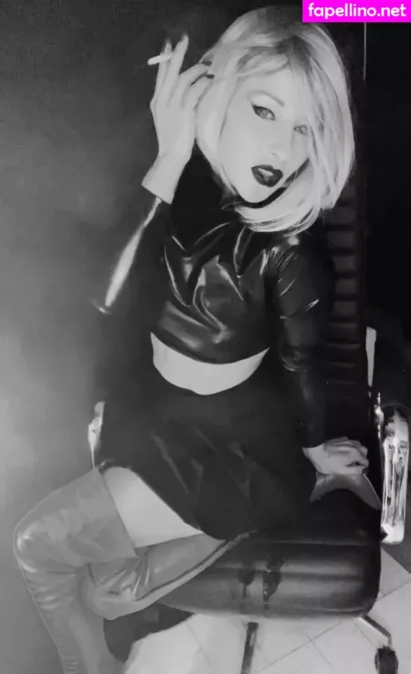 Smokingqueenalina OnlyFans Thumbnail #sCbuTTfhPg