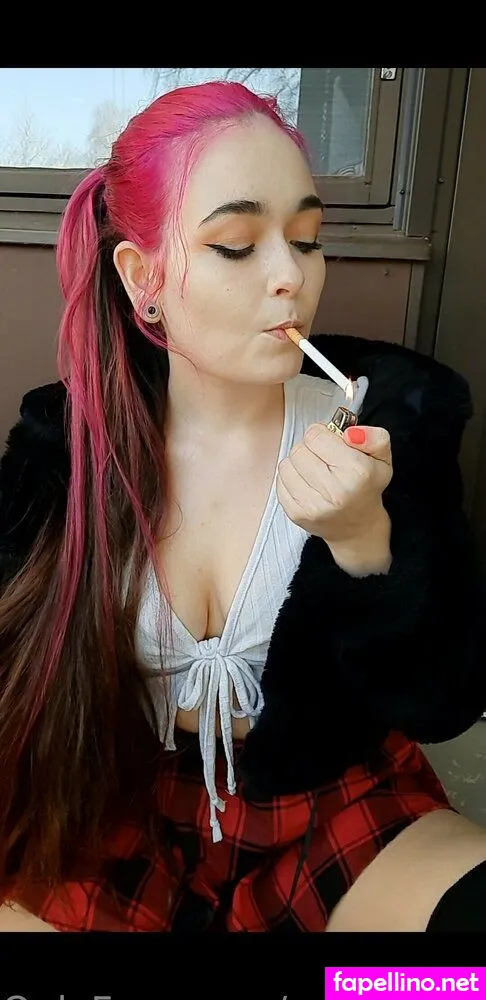 barbiesmokers, smokingrapunzel2 Nude Leaked OnlyFans Photo #lT9ElUl1hI
