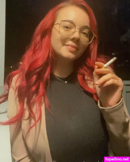 Smokingredxx OnlyFans Thumbnail #W0SHPTJzui