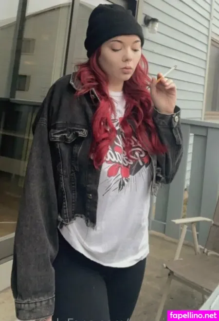 Smokingredxx OnlyFans Thumbnail #pFn7N9cpCU