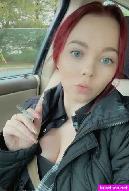 Smokingredxx OnlyFans Thumbnail #t8lMJh7Y18