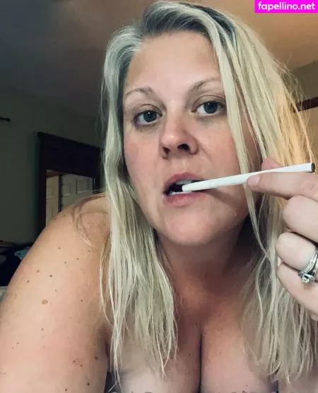 Smokybrookeb OnlyFans Thumbnail #Ndc9Q33xOz