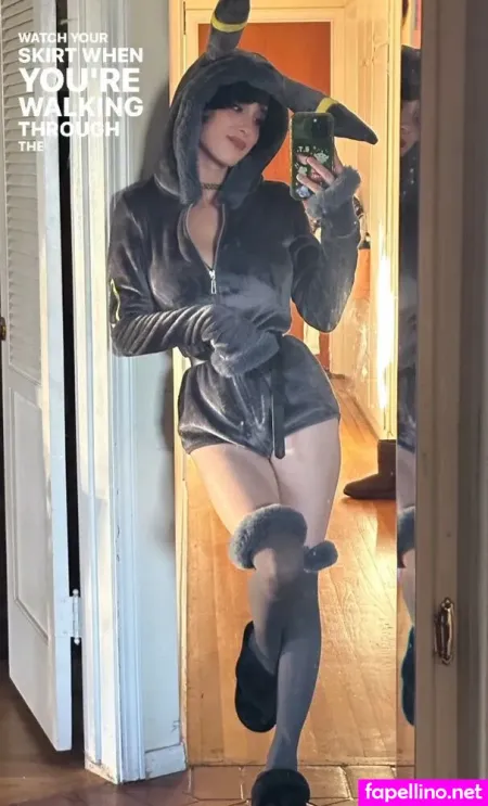 Smol Mandy OnlyFans Thumbnail #J07TRUOvuD