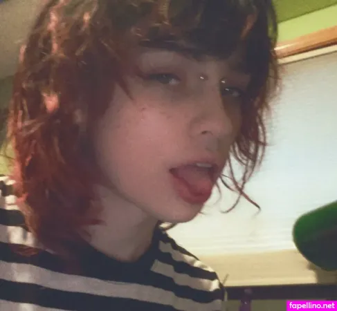 Smoleepy1 OnlyFans Thumbnail #030S5XoAfo