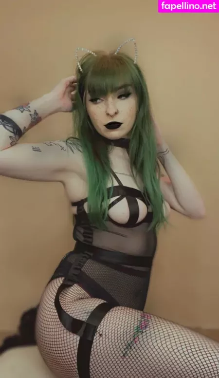 Smolgothgirlvip OnlyFans Thumbnail #2L5MW0SxlD