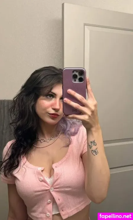 Smollbabey OnlyFans Thumbnail #2Yrv8hSFPr