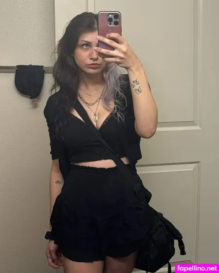 Smollbabey OnlyFans Thumbnail #ocYYKHdFAr