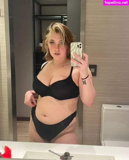 Smutty Bunny OnlyFans Thumbnail #sdvmpeLVjF