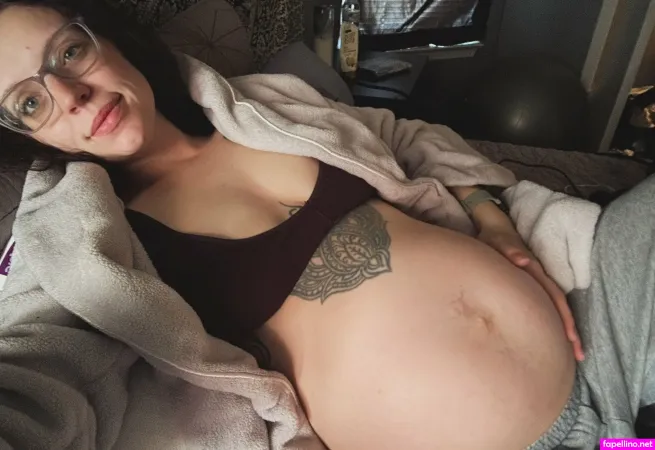 Smuttyfantasy OnlyFans Thumbnail #TB8oi6HUL1