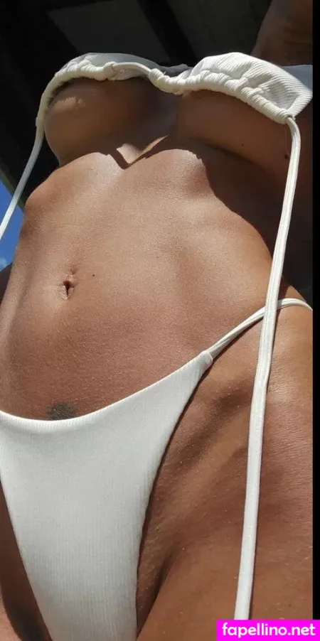 Smyth Ryann OnlyFans Thumbnail #0G7PqkDUvD