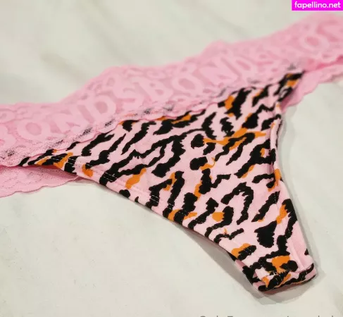 Snacksixfree OnlyFans Thumbnail #2ZiF2j00Jb