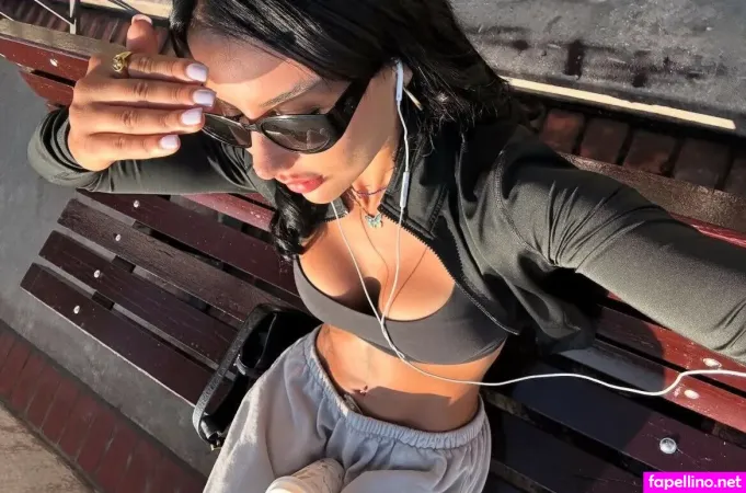Snackychannn 12 OnlyFans Thumbnail #1feOZ9Tdf0