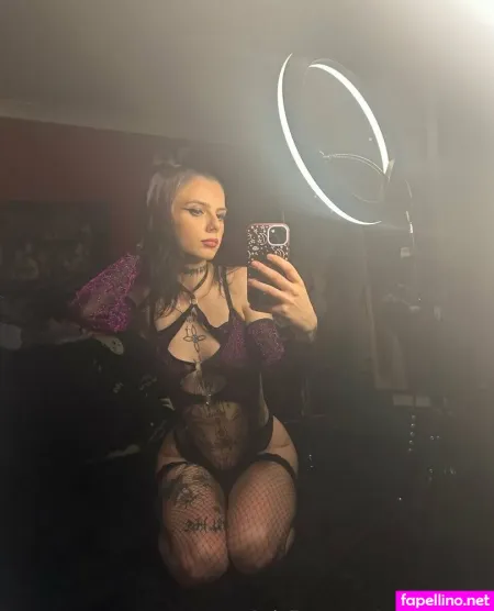 Snapoutof1t OnlyFans Thumbnail #QKeiUBXclc