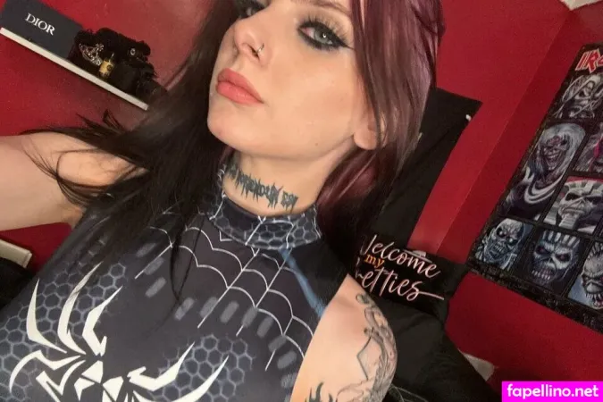 Snapoutof1t OnlyFans Thumbnail #YwhYLEnPOT