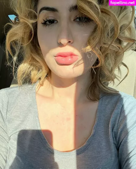Snarkybrunette OnlyFans Thumbnail #0GIdxuGMKZ