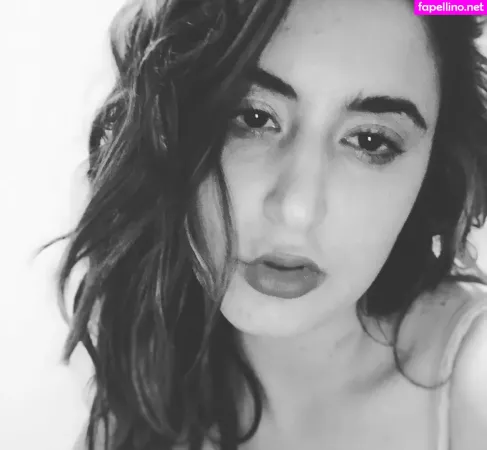 Snarkybrunette OnlyFans Thumbnail #50SecBD24K