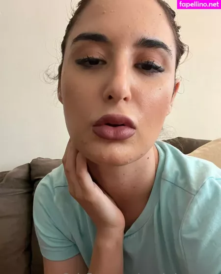 Snarkybrunette OnlyFans Thumbnail #6xFJJm7pcf