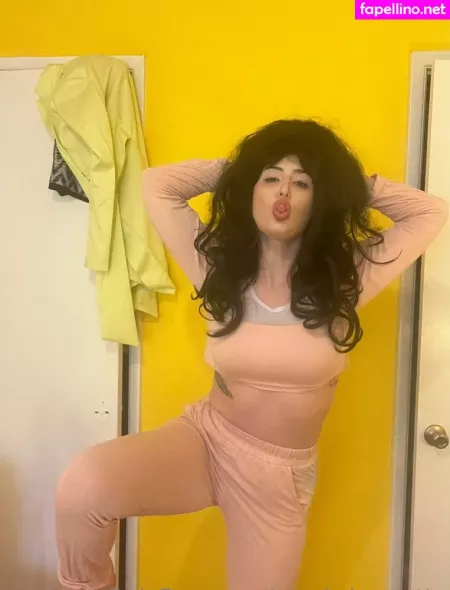 Snarkybrunette OnlyFans Thumbnail #7CgZMVuErh