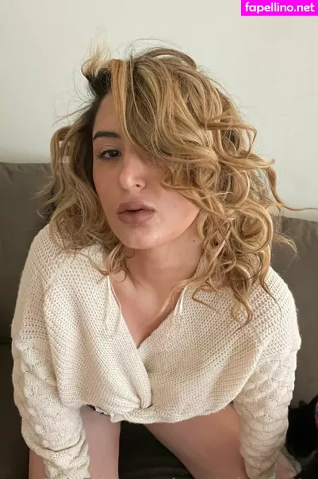 Snarkybrunette OnlyFans Thumbnail #7uGAF36tGR