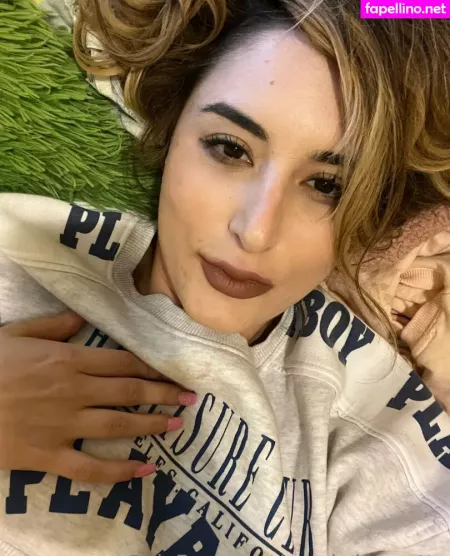 Snarkybrunette OnlyFans Thumbnail #Ks0pFyt1qn