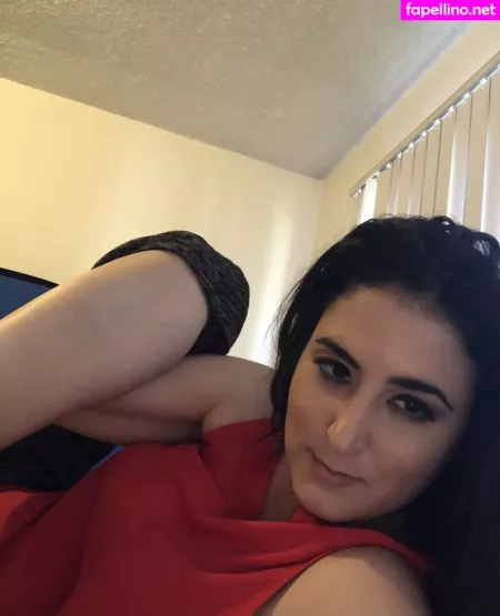 Snarkybrunette OnlyFans Thumbnail #ZoQwWu5h6i